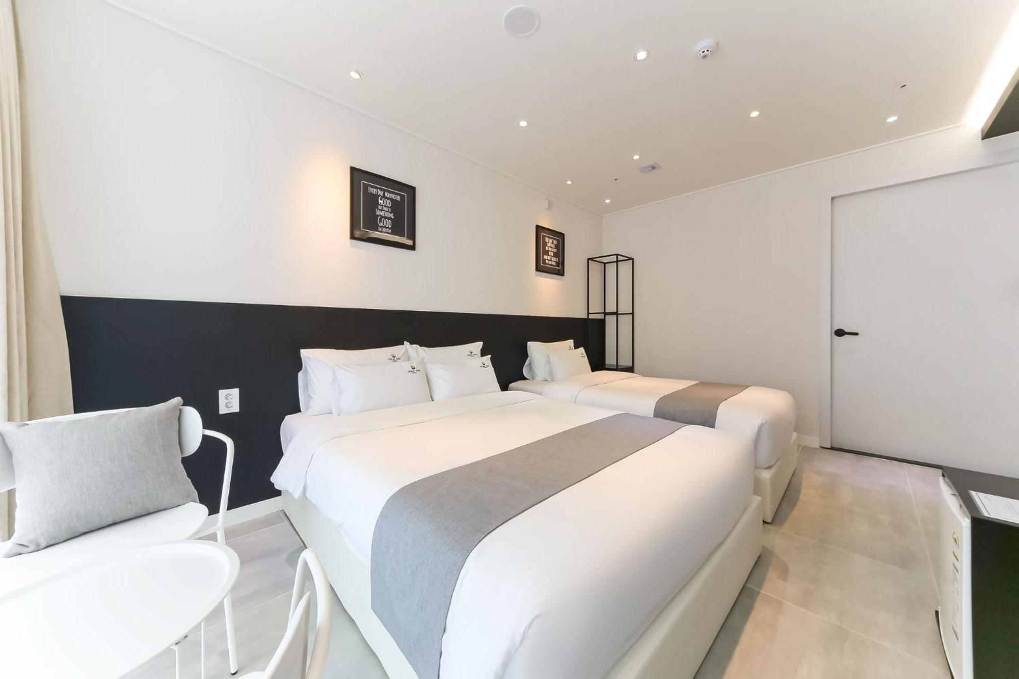 Oceanstay Hotel Busan Buitenkant foto
